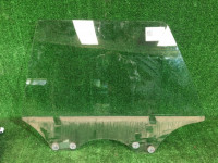 Стекло заднее левое SUBARU LANCASTER OEM 62011AE110 BHE BH9 BH5 2001