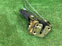 Fecho da porta traseira direita SUBARU LANCASTER OEM 61035AE000 BH9 1998 green 8K4