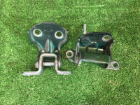 บานพับประตูหลังขวา 61520AC020, 61520AC000 SUBARU LANCASTER
