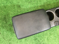 手套箱与扶手 SUBARU LEGACY OEM 92114AG120JC, 92113AG050JC, 66150AG010JC, 66150AG070JC BP5 BL5 BLE BPE BP9 2006 silver 39D