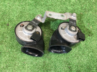 Bocinas SUBARU LEGACY OEM 86012AG050, 86012AG040 BP5 BL5 BLE BPE BPH BL9 BP9 2006 EJ20X