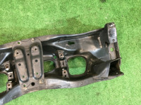 Travessa dianteira SUBARU LEGACY B4 OEM 20101AE013 BEE BHE 2002 EZ30