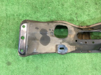 Travessa dianteira SUBARU LEGACY B4 OEM 20101AE013 BEE BHE 2002 EZ30