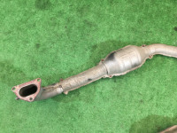 แคทาลิติก Коллектор SUBARU LEGACY B4 OEM 44101AE040, 44101AE050 BEE BHE 2002 EZ30