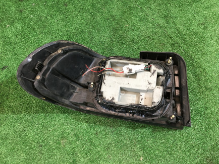 Right tail light SUBARU LEGACY OEM 84201AC000 BD5 BD9 1996