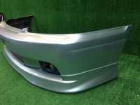 Parachoques delantero SUBARU LEGACY OEM 57703AE180TG, 57704AE140, 84501AE180, 84501AE190 BH5 BE5 BE9 BHE BH9 2002 silver 01G
