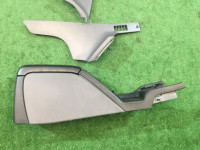 Porta-luvas e apoio de braço SUBARU LANCASTER OEM 92111AE010AC, 66150AE020ML, 92132AE000ML BH9 BH5 BHE BE5 BE9 BEE 2001 grey 1U2