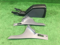 ช่องเก็บของและที่วางแขน 92111AE010AC, 66150AE020ML, 92132AE000ML SUBARU LANCASTER