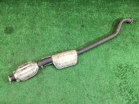 ท่อไอเสียท่อนกลาง SUBARU LANCASTER OEM 44200AE050 BH9 BE9 2001 EJ254