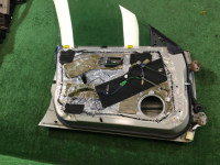 Puerta delantera izquierda SUBARU LANCASTER OEM 60009AE040, 61011AE020, 91111AE040LG BHE 2000 Beige 8L5