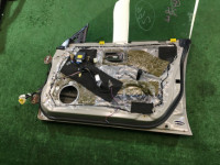 Right front door SUBARU LANCASTER OEM 60009AE040, 61011AE020, 91111AE040LG BHE BH9 2000 Beige 8L5