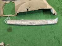 Tapizado del maletero SUBARU LANCASTER OEM 94047AE020AD, 94047AE030AD, 95066AE030GG, 95066AE020GG BHE BH9 BH5 2000 Beige 8L5