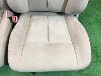 Комплект сидений SUBARU LANCASTER OEM 64010AE700GE, 64010AE710GE, 64221AE130GE, 64231AE130GE BHE BH9 BH5 2000 Beige 8L5