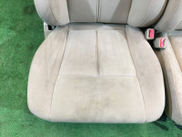 Комплект сидений SUBARU LANCASTER OEM 64010AE700GE, 64010AE710GE, 64221AE130GE, 64231AE130GE BHE BH9 BH5 2000 Beige 8L5