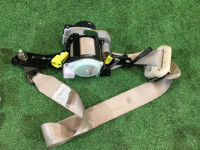 前排安全带 SUBARU LANCASTER OEM 64620AE000GF, 64620AE030GF BHE BH9 2000 Beige 8L5