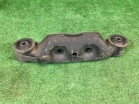 คานรองเกียร์ SUBARU LEGACY OEM 41011AE000, 41022AE120 BE9 BH9 BH5 BE5 2001 EJ254