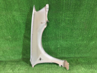 Guarda-lamas dianteiro esquerdo SUBARU LEGACY OEM 57120AE011 BHE BH9 BH5 BE5 BE9 BEE 2001 silver 01G
