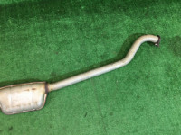 ท่อไอเสียท่อนกลาง SUBARU LEGACY OEM 44200AE050 BE9 BH9 2001 EJ254