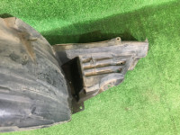右前轮内衬 SUBARU LEGACY OEM 59110AG001 BP5 BL5 2007 Black 32J
