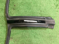 Borracha da porta esquerda SUBARU LEGACY OEM 63521AG010 BP5 BP9 BPE 2007 black 32J