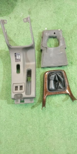 ฝาครอบคันเกียร์ธรรมดา 94110AE150, 92132AE040DG, 35022AA020ML SUBARU LANCASTER
