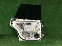 Porta traseira esquerda SUBARU LANCASTER OEM 60400AE270, 60400AE430, 91111AE070MF BH9 1999 white / grey 8K2