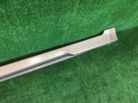 Embaladeira direita SUBARU LANCASTER OEM 91111AE080MF BH9 1999 white / grey 8K2