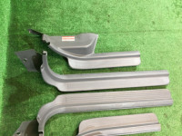 门槛饰条 SUBARU LANCASTER OEM 94060AE000OA, 94060AE010OA, 94061AE000OA, 94061AE010OA BHE BH9 BH5 1999 white / grey 8K2