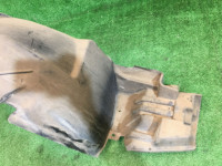 Guarda-pó dianteiro direito SUBARU LANCASTER OEM 59110AE020 BHE BH9 1999 white / grey 8K2