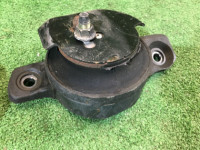 エンジンマウント SUBARU LANCASTER OEM 41022AE020, 41022AE030 BE5 BH5 BE9  BH9 1999 EJ254