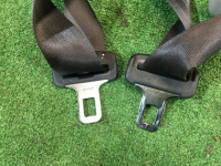 Seat belts передние SUBARU LANCASTER OEM 64620AE000OB, 64620AE010OB BHE BH9 BH5 1999 white / grey 8K2