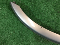 Ensanchador de aleta trasero izquierdo SUBARU LANCASTER OEM 91111AE030MF BHE BH9 1999 white / grey 8K2