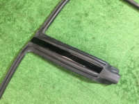 Right door seal SUBARU OUTBACK OEM 63521AG000 BPE BP9 BP5 2004 Silver 39D