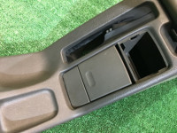 Бардачок подлокотник кожа SUBARU LANCASTER OEM 92111AE030AD, 66150AE020DG, 92132AE000DG BH9 BHE BH5 1998 beige 8L5