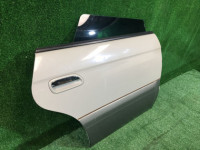 Porta traseira direita SUBARU LANCASTER OEM 60400AE160 BH9 BHE 1998 beige 8L5