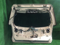 Porta da bagageira SUBARU LANCASTER OEM 60800AE040, 63011AE010, 84251AE060 BH9 BHE BH5 1998 beige 8L5