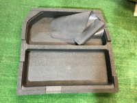 Обшивка багажника SUBARU LANCASTER OEM 94047AE020AD, 94047AE030AD, 95066AE030GG, 95066AE020GG BHE BH9 BH5 1998 beige 8L5