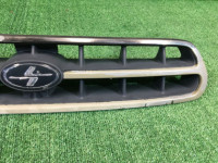 Решетка радиатора SUBARU LANCASTER OEM 91121AE020 BHE BH9 1998 beige 8L5
