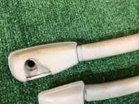 มือจับเพดาน SUBARU LANCASTER OEM 92043AE000GF, 92041AE020GF, 92041AE030GF BHE BH9 1998 beige 8L5