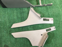 手套箱与扶手 кожа SUBARU LANCASTER OEM 92111AE030AD BHE BH9 BH5 2000 white 07C