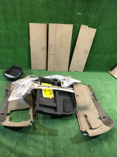 后备箱饰板 94072AE000AD, 94072AE010AD, 94015AE020GF, 95066AE020GG, 95066AE030GG SUBARU LANCASTER