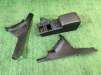 ช่องเก็บของและที่วางแขน 92111AG200JC SUBARU OUTBACK