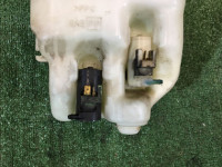 Depósito do lava-vidros SUBARU FORESTER OEM 86610FC000 SF5 SF9 2000 EJ201