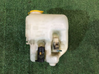 กระปุกน้ำฉีดกระจก 86610FC000 SUBARU FORESTER