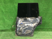 Porta traseira direita SUBARU FORESTER OEM 61401FC003 SF5 SF9 2000 black 47A