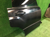 Porta traseira direita SUBARU FORESTER OEM 61401FC003 SF5 SF9 2000 black 47A