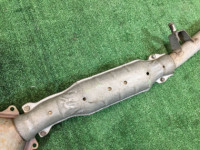 ท่อไอเสียท่อนกลาง SUBARU FORESTER OEM 44200FA121 SF5 2000 EJ201