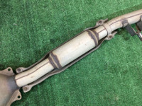 ท่อไอเสียท่อนกลาง SUBARU FORESTER OEM 44200FA121 SF5 2000 EJ201