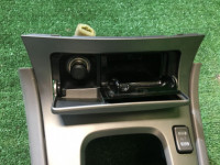 グローブボックス・アームレスト высокий SUBARU FORESTER OEM 92173SA000ND, 92113FE100ND, 92114SA040ND, 92136FE000ND SG5 SG9 SG 2005 48W