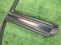 Right door seal SUBARU FORESTER OEM 63521SA000, 63563SA000 SG5 SG9 2005 48W